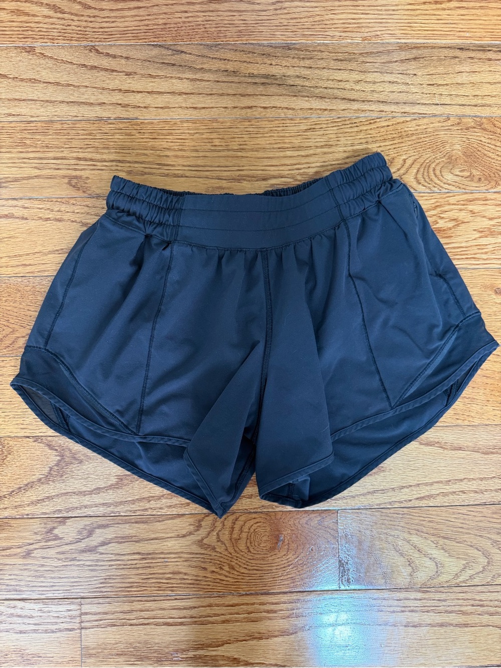 Lululemon Hotty Hot Short II *Long 4" Black - Picture 3 of 8